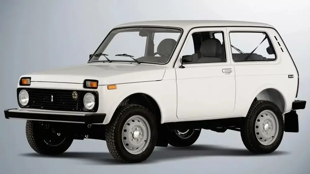 Lada Niva 4x4 blanco, fotografía ilustrativa del modelo