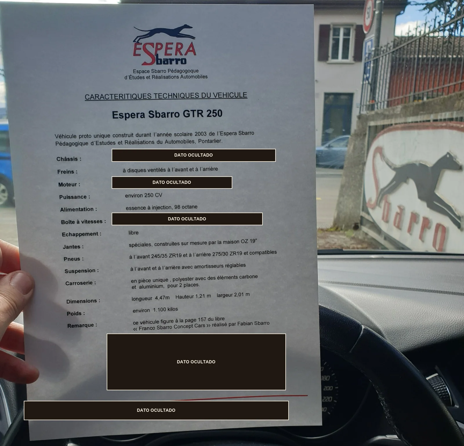 Certificado de características técnicas del Espera Sbarro GTR 250 emitido por Espera Sbarro, con los identificadores de chasis, motor y cambio, la firma y los datos de contacto ocultos